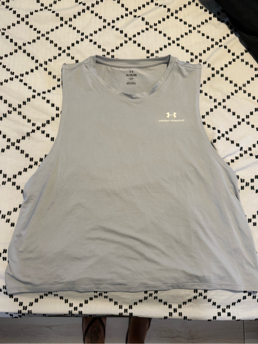 Under Armour Women’s Light Gray Muscle Tank Top